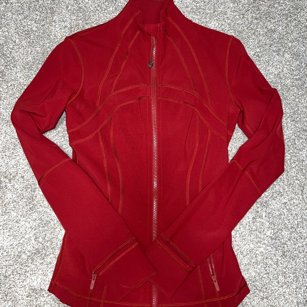 LULULEMON JACKET